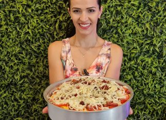 Nunca mais jogue pão velho fora! Faça essa receita de lanche super fácil