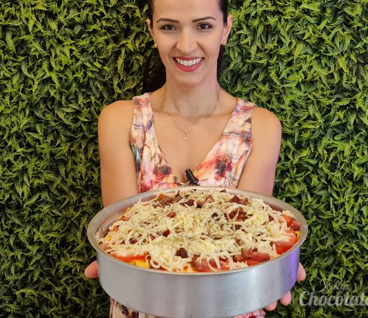 Nunca mais jogue pão velho fora! Faça essa receita de lanche super fácil
