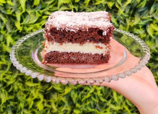 Bolo Gelado de Coco com Massa de Chocolate (Prestígio) Bolo Gelado de Coco com Massa de Chocolate