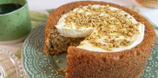 Receita de Bolo Piscininha de Pistache e Limão Siciliano: Sobremesa Perfeita e Refrescante Receita de Bolo Piscininha de Pistache e Limão Siciliano: Sobremesa Perfeita e Refrescante