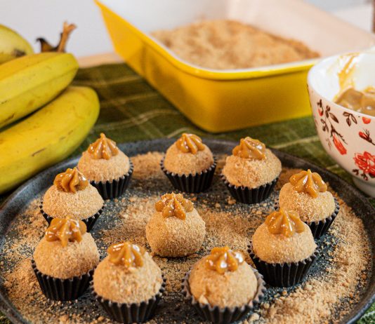 Tem Bananas em Casa? Faça esse Brigadeiro Banoffee Delicioso e Super Fácil! Brigadeiro Banoffee Delicioso e Super Fácil